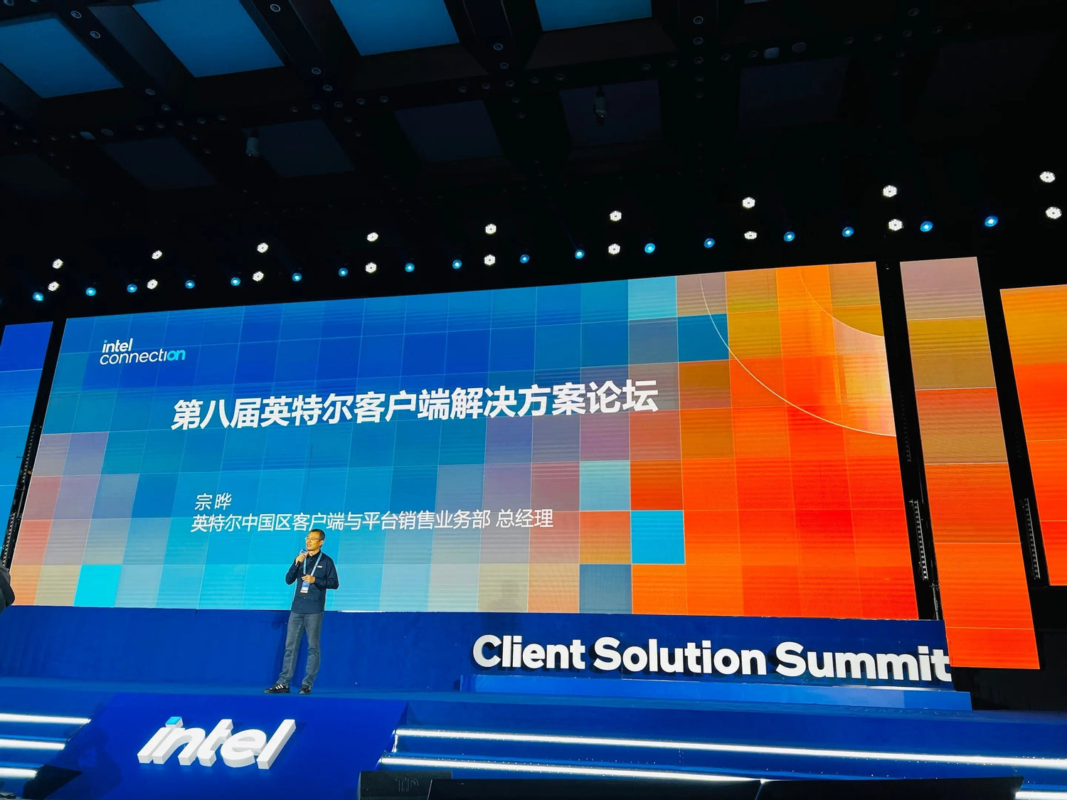 GMKtec、Intel TechCon 2025でEVOシリーズ デスクトップAIスーパーコンピューティング（Intel Panther Lake搭載）を展示